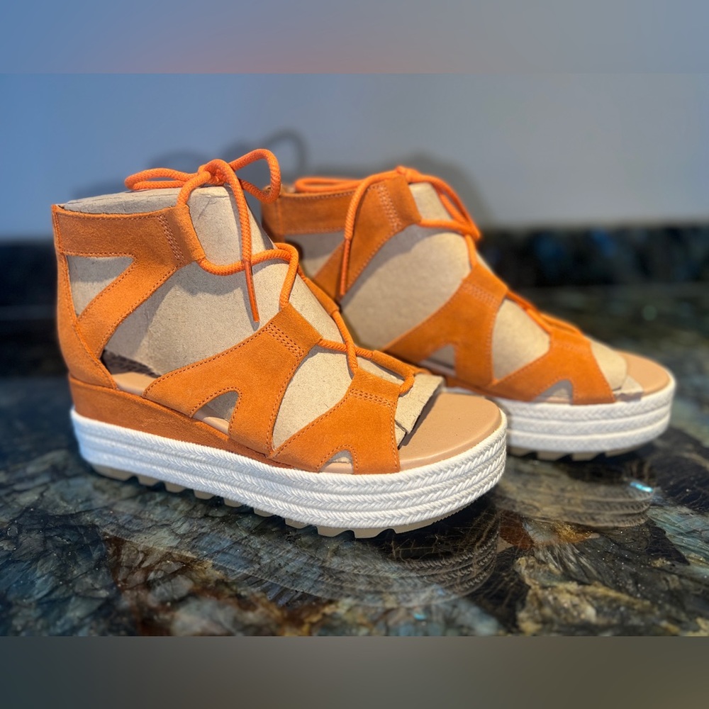 Sorel Platform Sandals - Orange